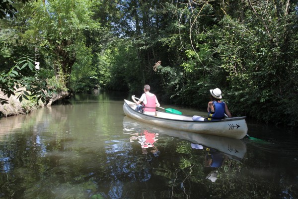 Location de canoë dans le Marais Poitevin